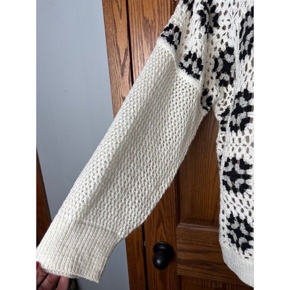 Crochet Knit Sweater By POL Floral Pattern Black & White Medium Cottagecore - Picture 3 of 10
